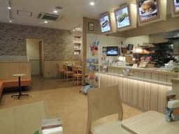 モスバーガー 金沢八景店