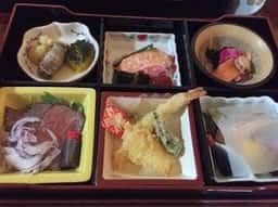 れいん房