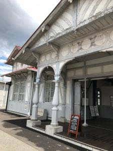 カフェ駅舎