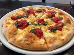 ピザ・ロイヤルハット とべ高尾田店