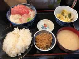山むら