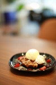 Cafe F-ism