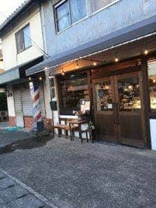 ウッフ