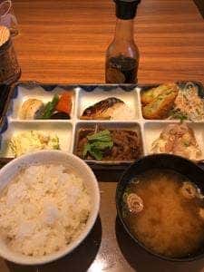 やよい軒 コスタ行橋店