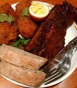 ばくらいワインダイニング