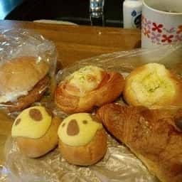 ペンギン ベーカリーカフェ 千歳店