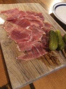 ビストロ おんな食堂