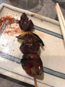 とり真