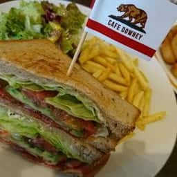 CafeDowney 植田店