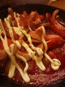 骨付鳥、からあげ、ハイボール がブリチキン。名駅3丁目店