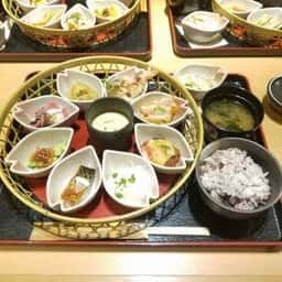 手づくり和膳と本格炭火焼 寧々家 いわき小島町店