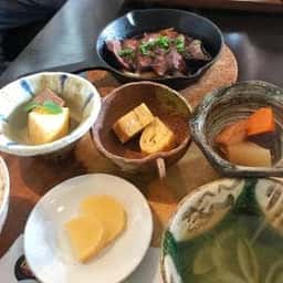 Cafe & Diningbar BEAT