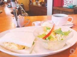 チロル カフェ