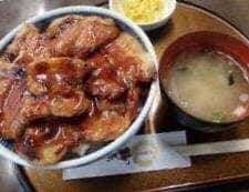 む～んらいと この豚丼 イオン釧路店