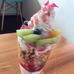 Fruit cafe 松田商店