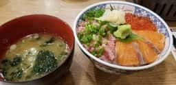 磯丸水産 尼崎中央商店街店