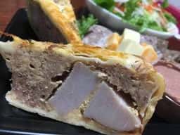 千駄木腰塚 横浜精肉店