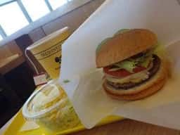 フレッシュネスバーガー 新千歳空港店