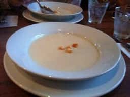 ビストロアルボワ