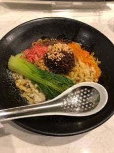 ラーメン なり屋