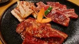 焼肉びーとん