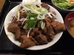 煮込みとめし 一枠