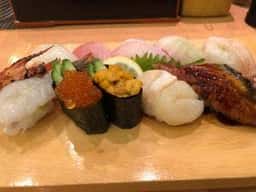 回転すし居酒屋 やすまさ