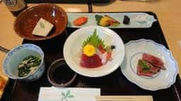 水上庭園と京懐石・焼肉・鍋料理 一心