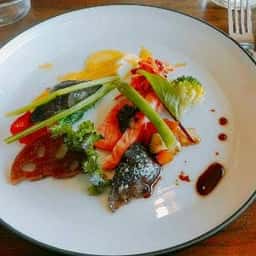 イロナキカゼ