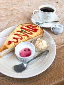 カフェドゥマージュ
