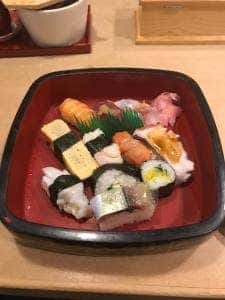 丸万寿司 OAP店