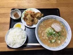 直島らうめん積