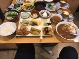 ぎゃあてい