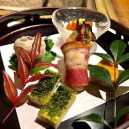 浅草・炭火焼きと会席 蔵