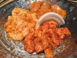 青葉台ホルモン 三百屋