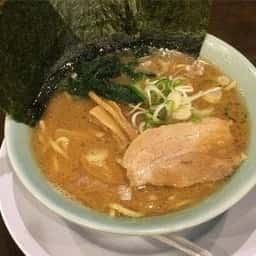 横浜家系ラーメン 極家