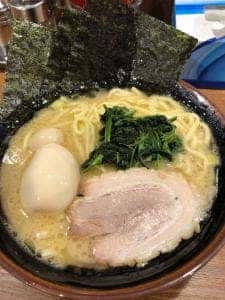 横浜家系ラーメン 極楽家 日ノ出町店