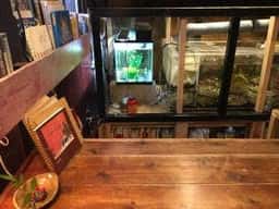 インディースアートクラブアンドギャラリー