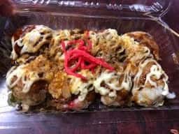 風治八幡宮参道のたこ焼き露店