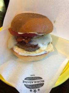 ハンバーガー専門店 サラサバーガー 名古屋みなと分店