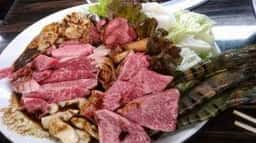 焼肉 真山 直方店