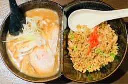麺屋まる 旭川ぶたラーメン