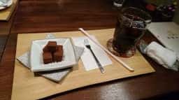お城の下で