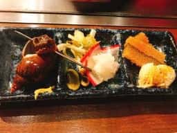 海鱒とステーキ 鍬とろ