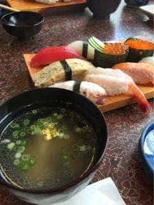 初花鮨
