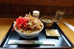 焼肉 まるきん 岩村店