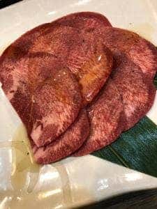 炭火焼肉 もーとん