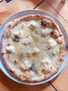 ピッツェリア エ トラットリア スペッソ