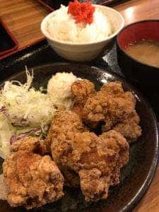 まぐろユッケ丼と定食 三崎屋