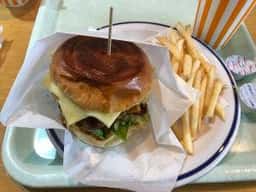 T-1’s バーガーカフェ